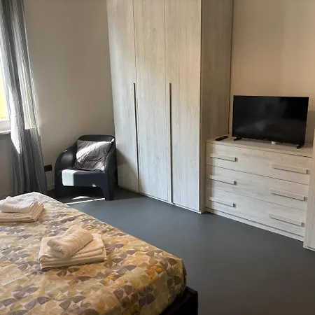 5 Min Piazza Cavalli شقة