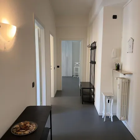 5 Min Piazza Cavalli شقة *