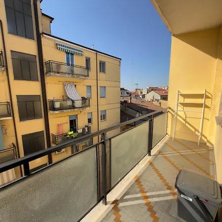 5 Min Piazza Cavalli شقة بياتشينسا